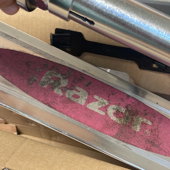 Razor Scooter - Picture 6 of 7